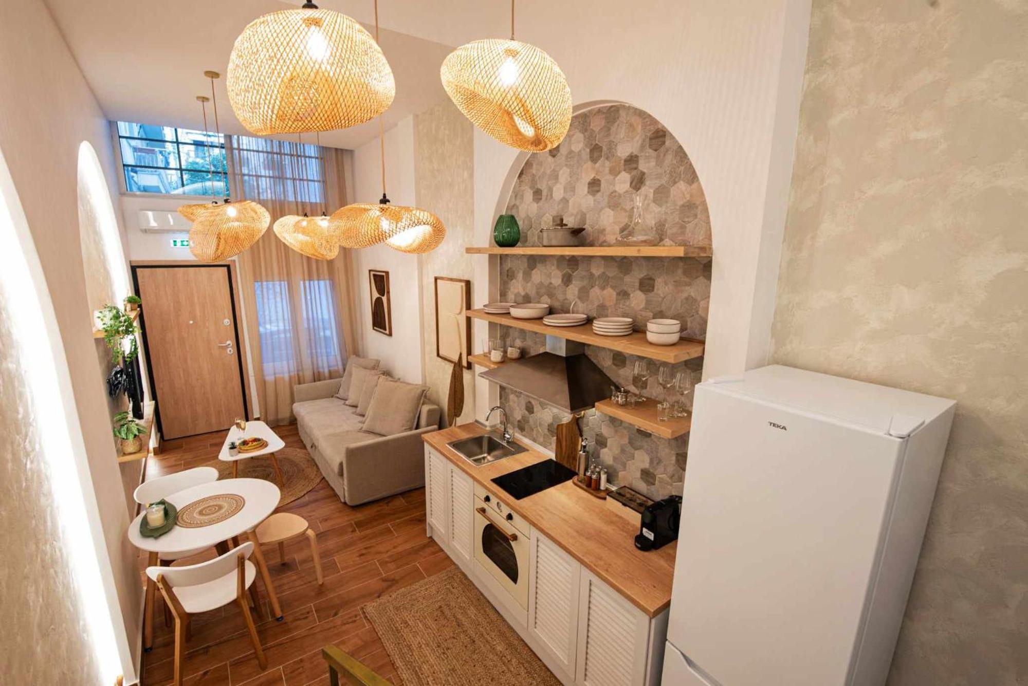 Namaste Lofts Near Seaside Apartment Tesalonika Bagian luar foto