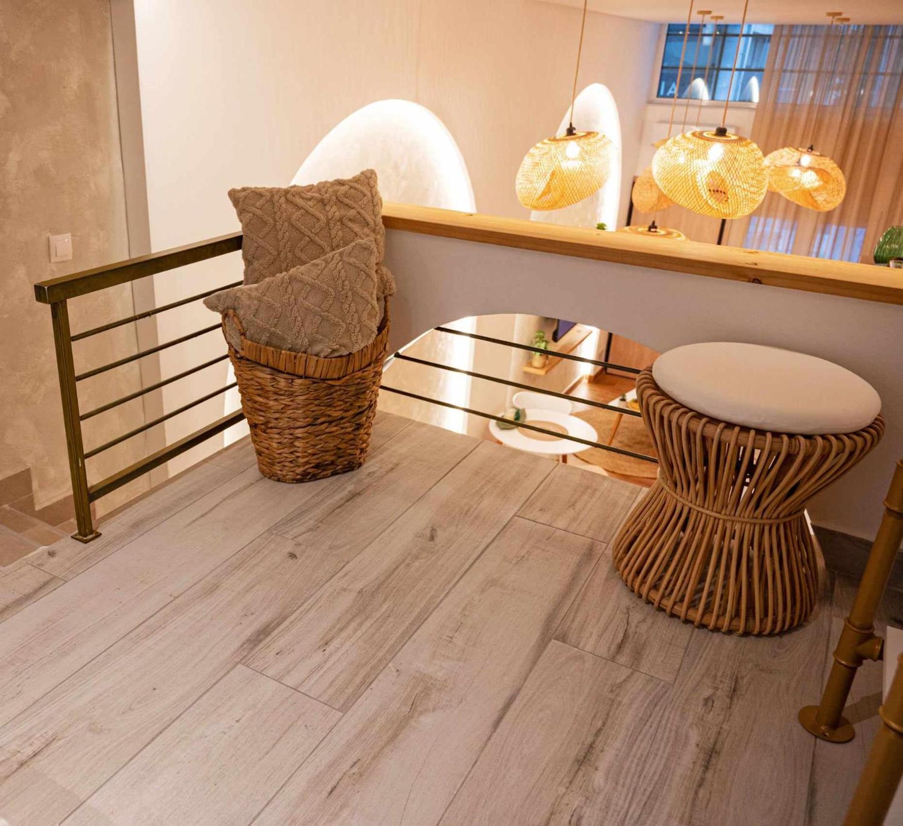 Namaste Lofts Near Seaside Apartment Tesalonika Bagian luar foto