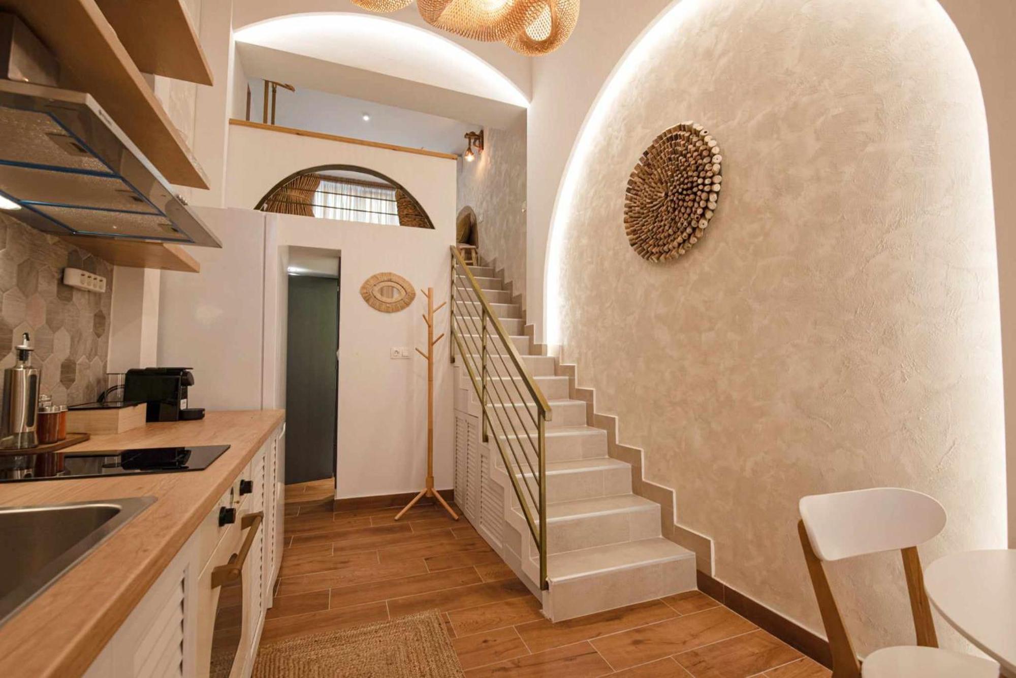 Namaste Lofts Near Seaside Apartment Tesalonika Bagian luar foto