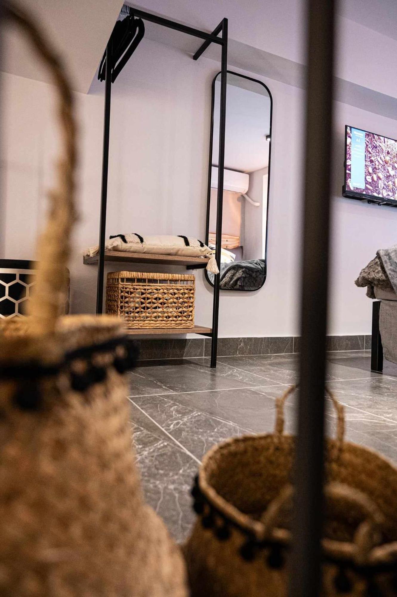 Namaste Lofts Near Seaside Apartment Tesalonika Bagian luar foto